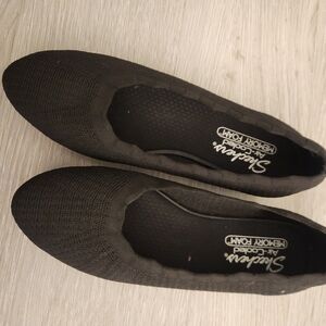 Skechers Women's Elegant Black Loafers